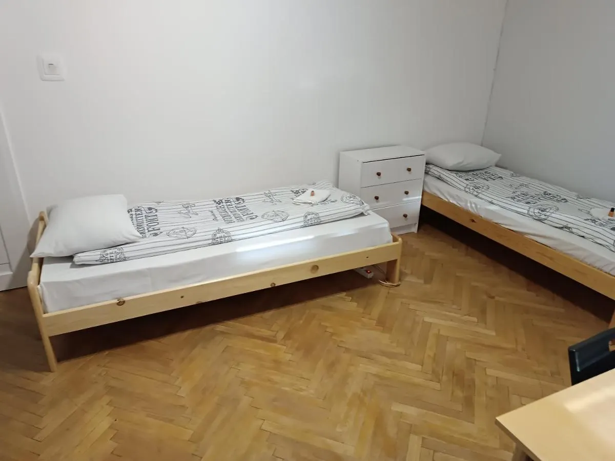 Pokoje Sunrise Hostel Warsaw